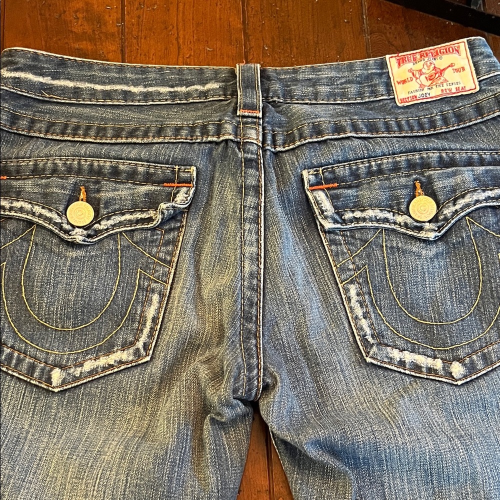 True Religion Women's Denim Jeans with Stitch Detail.  Size 30.